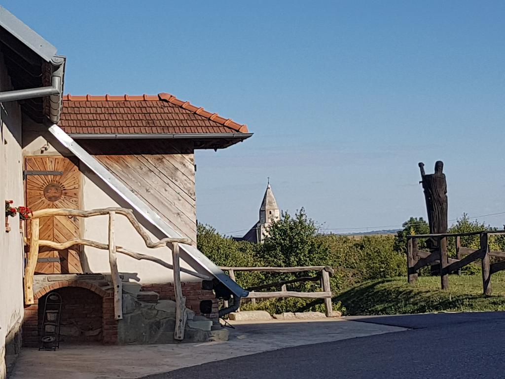 Osada Havranu Hotell Hnanice  Exteriör bild